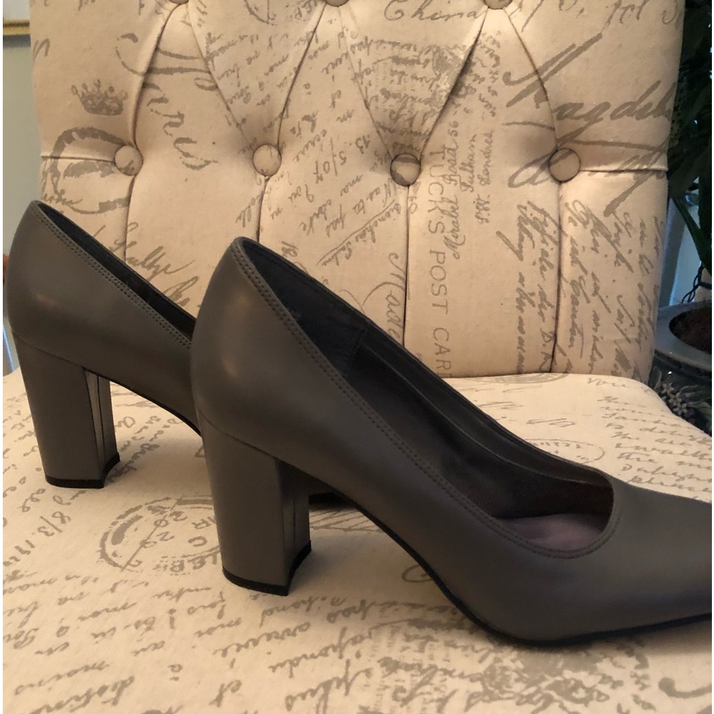 Classic Elements Gray Heels
